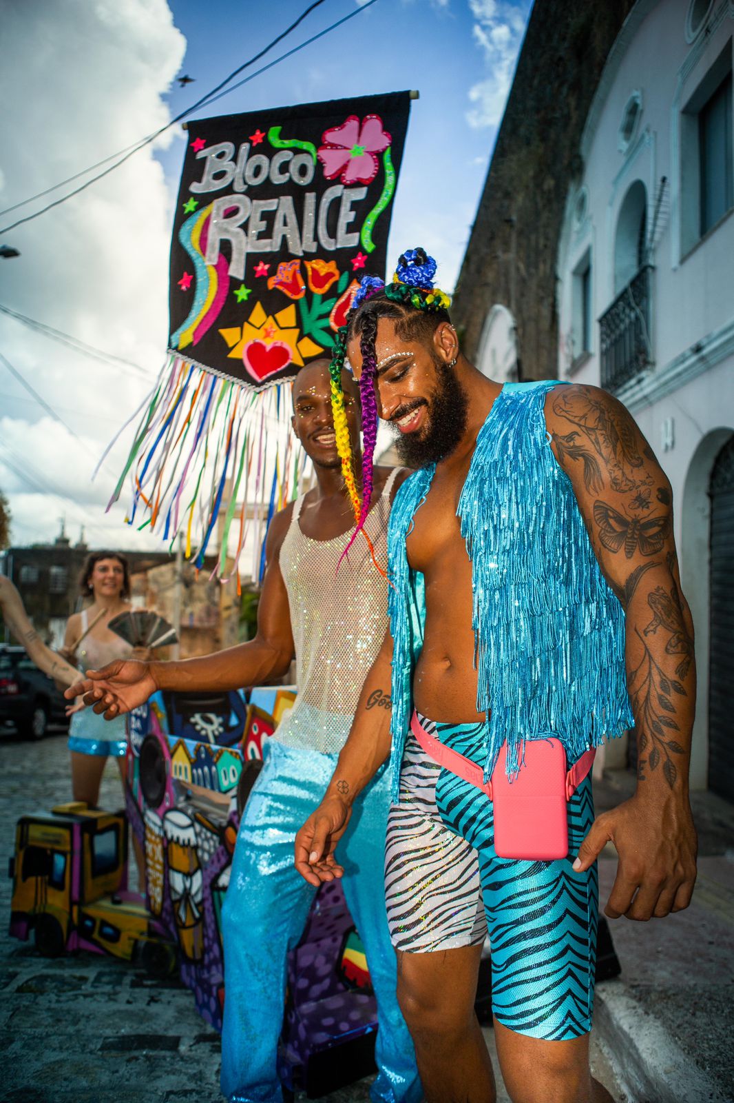 "Bloco Realce": Victor Portela lança coleção carnavalesca 